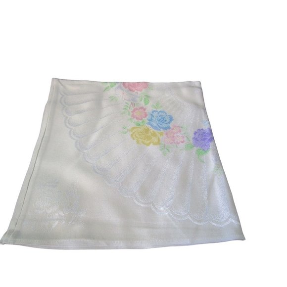 Dove Gray Cotton Rayon Blend Hand Colored Damask Floral Dinner Napkins Five - Picture 16 of 16